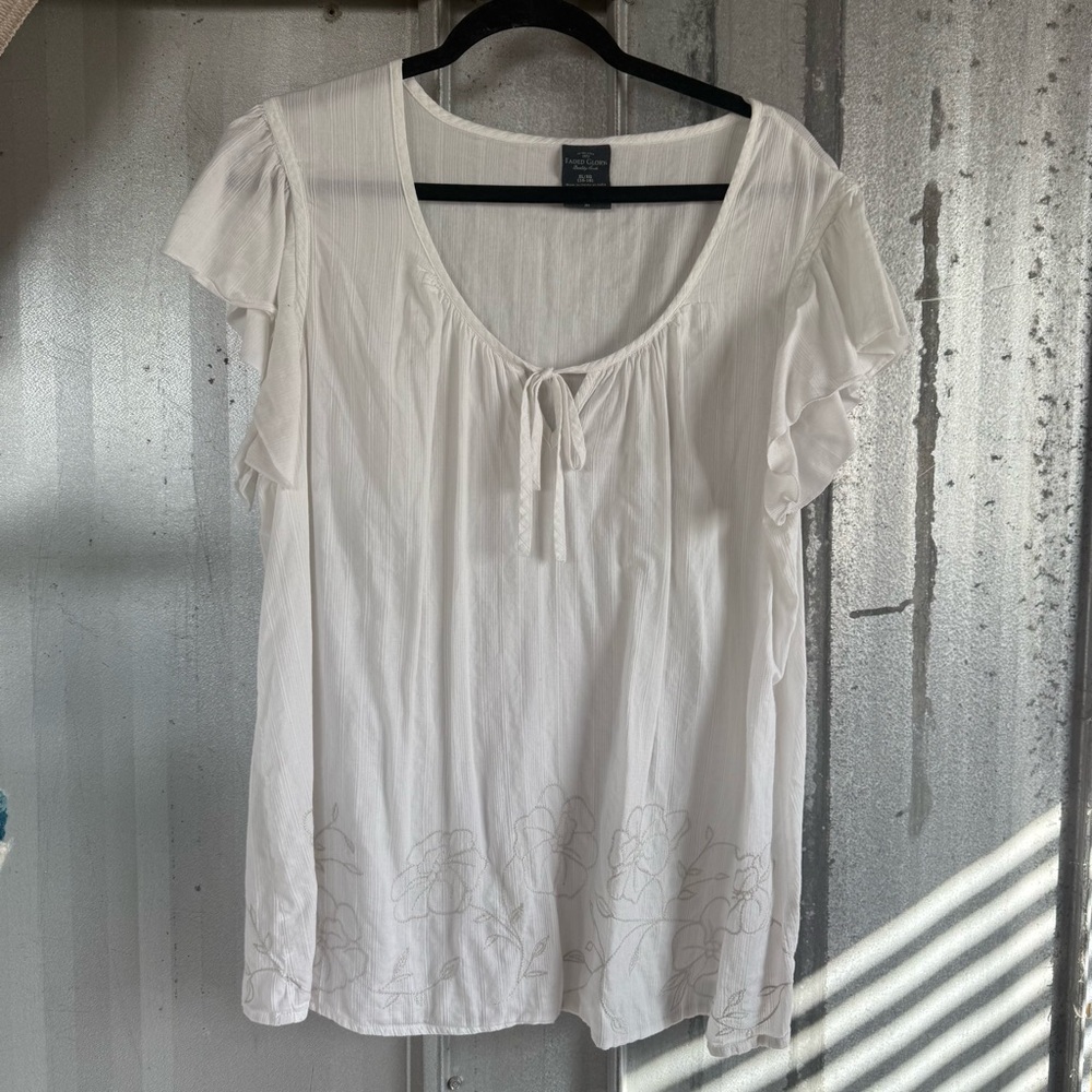 Faded Glory White Floral Embroidered Ruffle Sleeve Top